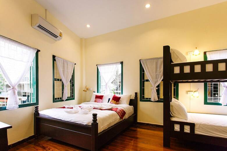 Hostal Srisomboon Hostel