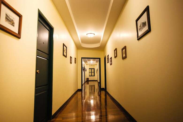 Hostal Srisomboon Hostel