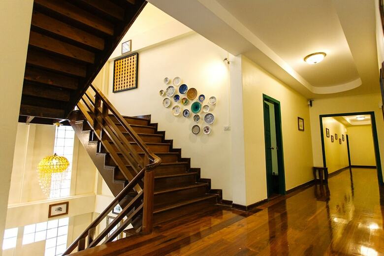 Hostal Srisomboon Hostel