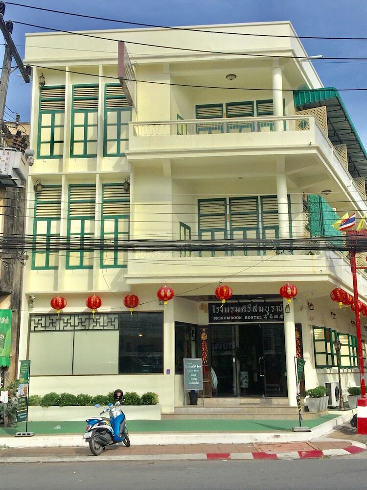 Hostal Srisomboon Hostel