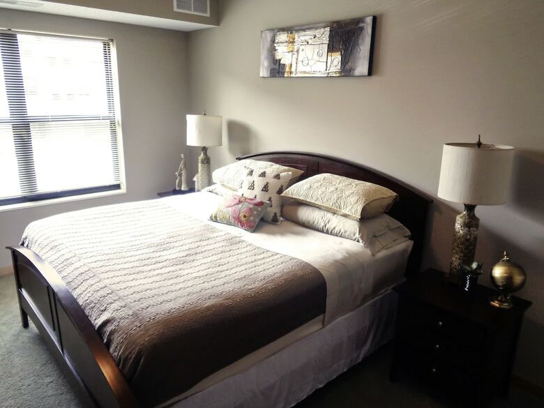 43rd St Apartments By Minnehaha Lofts