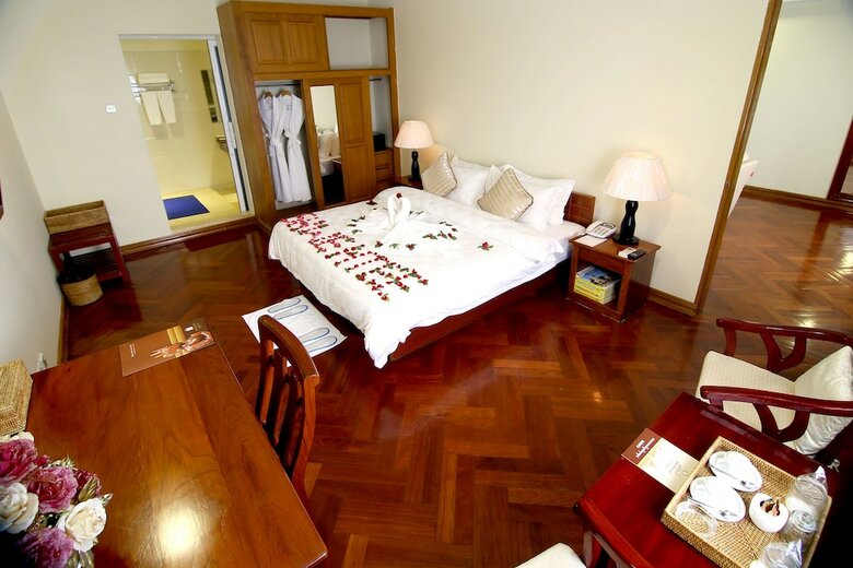 Shwe Htee Hotel