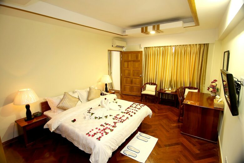 Shwe Htee Hotel
