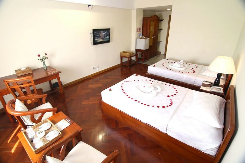 Shwe Htee Hotel