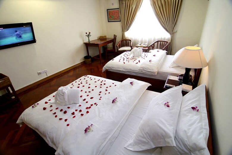 Shwe Htee Hotel