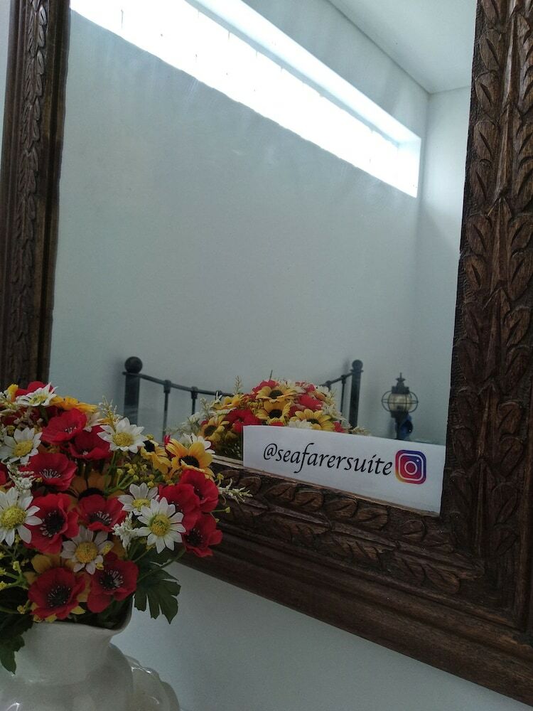 Seafarer's Suite