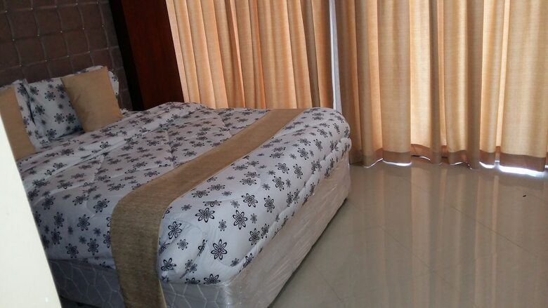 Hotreef Hotel