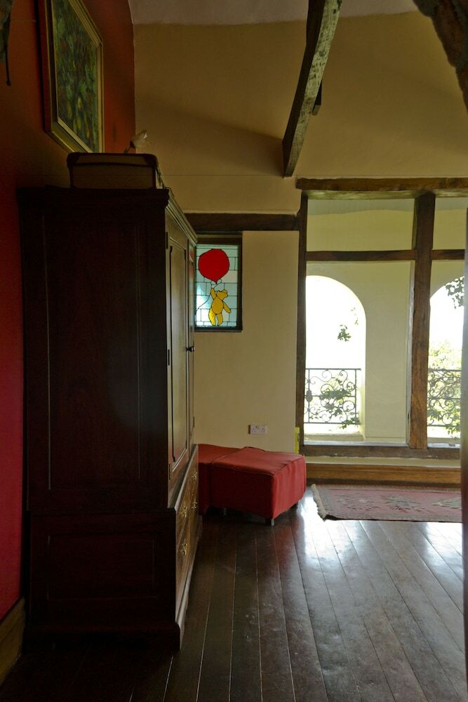 Villa One Minute South