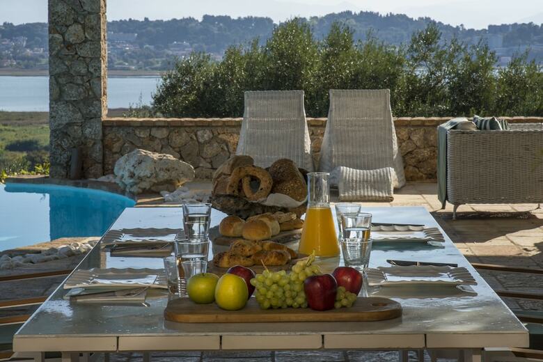 Luxury Villa Piedra
