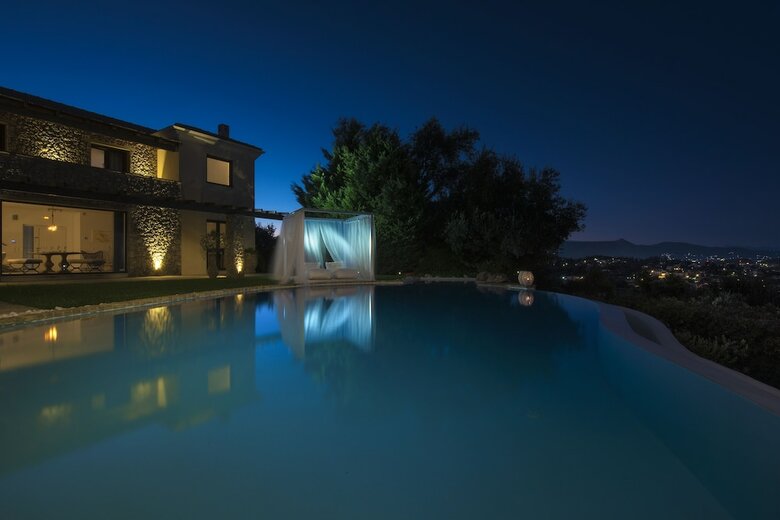 Luxury Villa Piedra