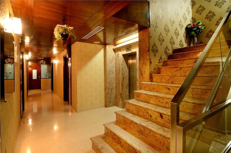 Hotel Omega Residency