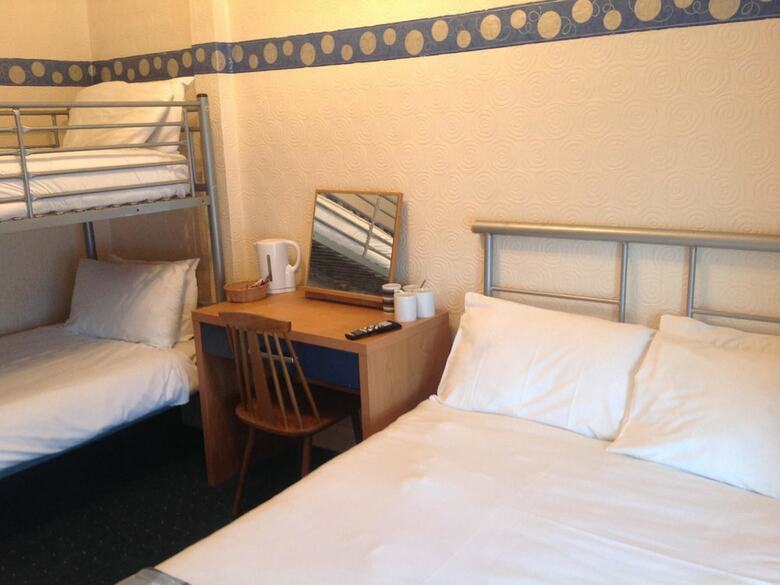 Bed & Breakfast Talbot House Hotel