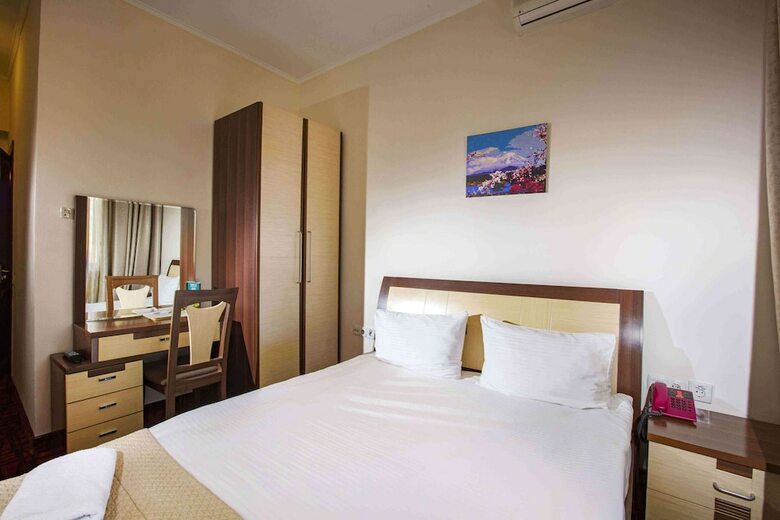 Hotel Alma
