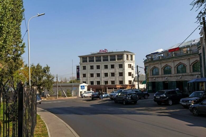 Hotel Alma