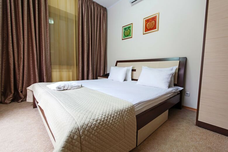 Hotel Alma