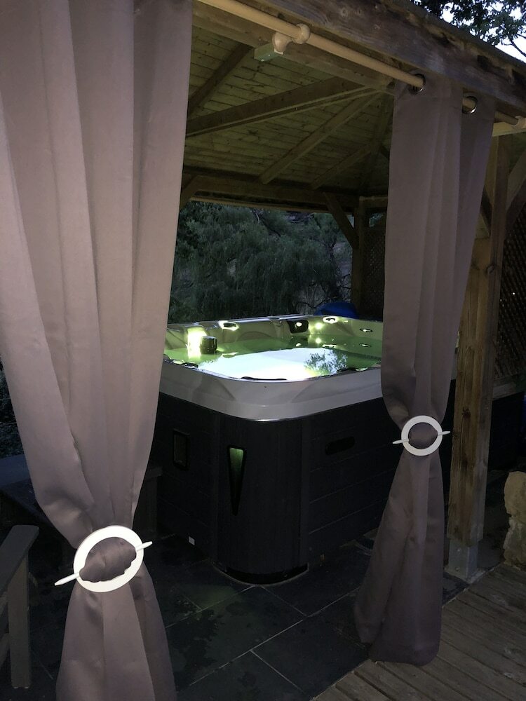 Hotel Les Plantous De Severo