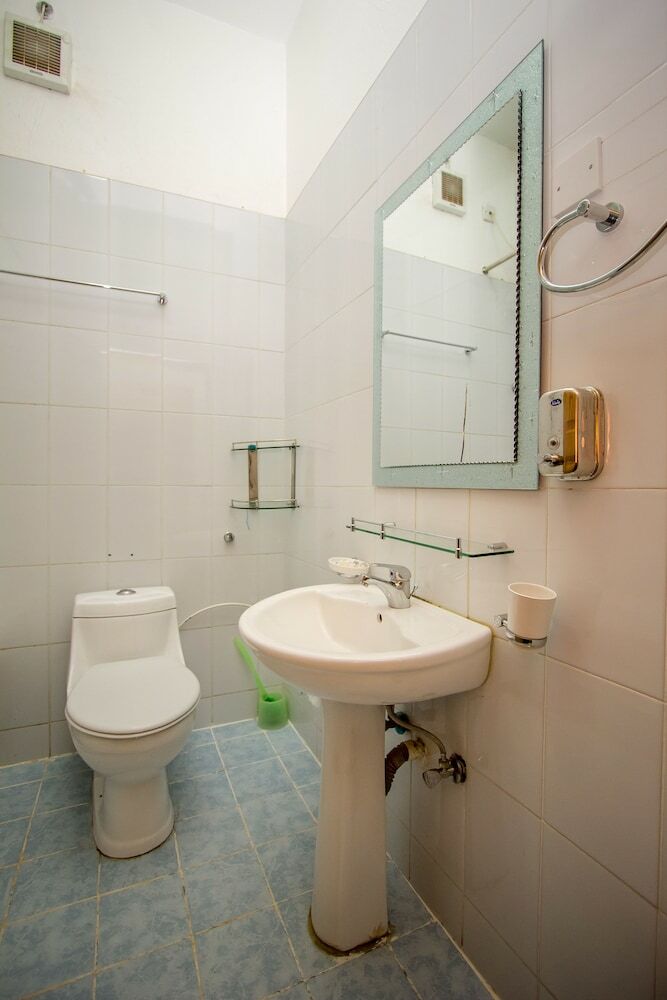 Hibis Hotel