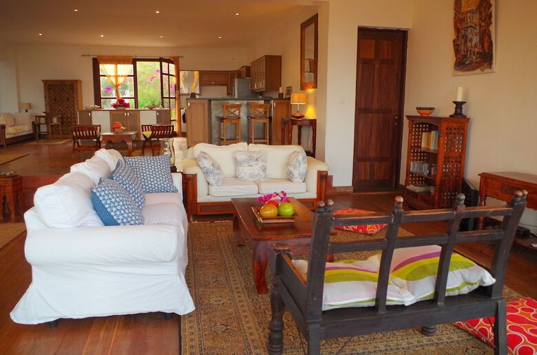 Bed & Breakfast Karabai Villa