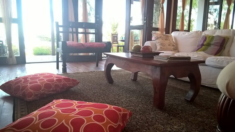 Bed & Breakfast Karabai Villa