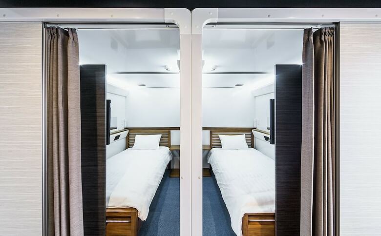 Capsule Resort Kyoto Square