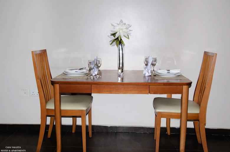 Aparthotel Casa Valleta Guest House & Apartments