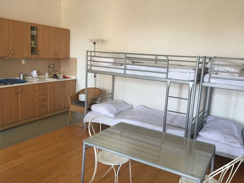 Hostal Hostel Rosemary