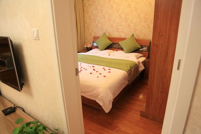 Xiaopang's Home Apartment