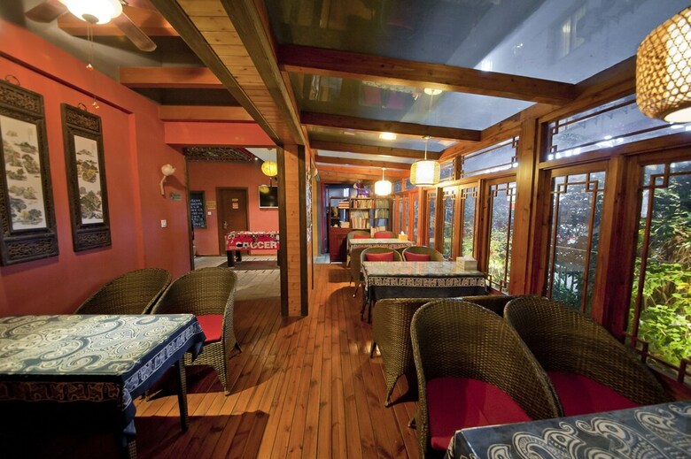 Hostal Parkside Hostel