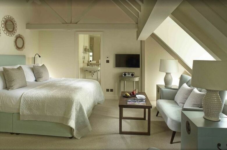 Dormy House Hotel