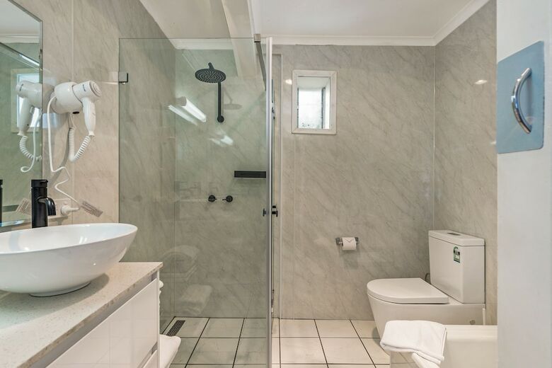 Long Beach House Apartments Sandy Bay