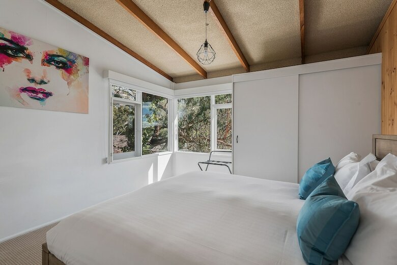Long Beach House Apartments Sandy Bay