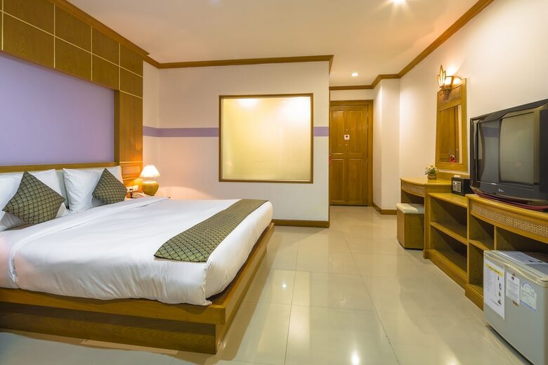Azure Phuket Hotel