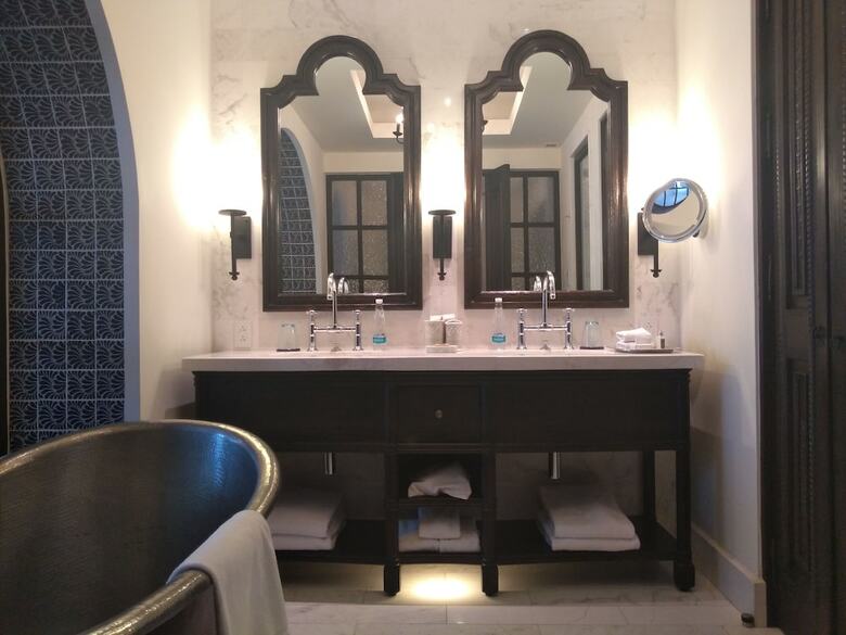 Azul Talavera Hotel
