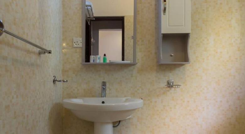 Chenra Hotel