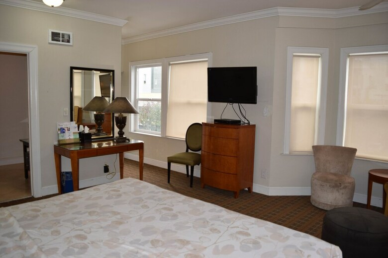 Hotel Americas Best Value Inn & Suites Soma