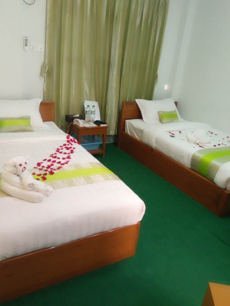 Hotel Green Days Inn