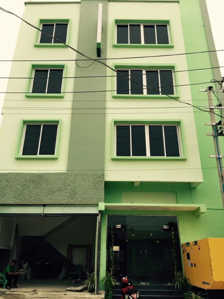Hotel Green Days Inn