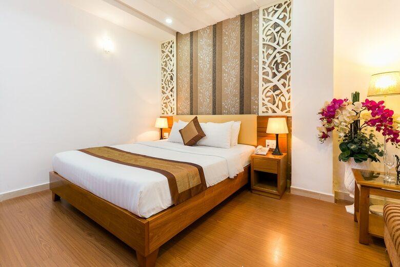Symphony Hotel