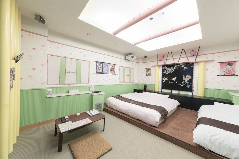 Hotel To