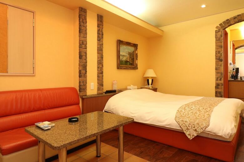 Hotel To