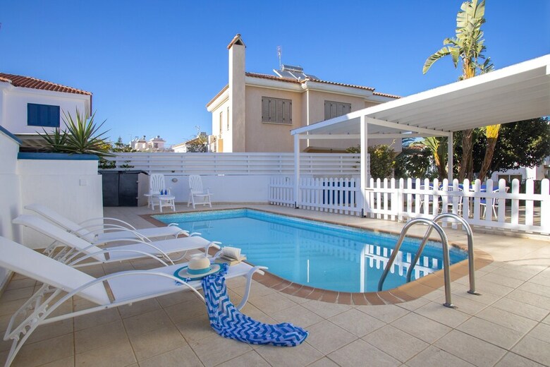 Villa Nicol 31