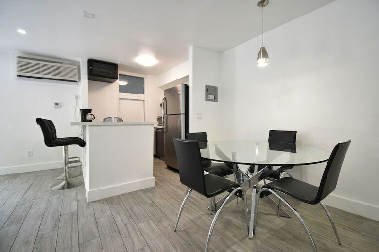 Apartamentos Harding Beach Suites