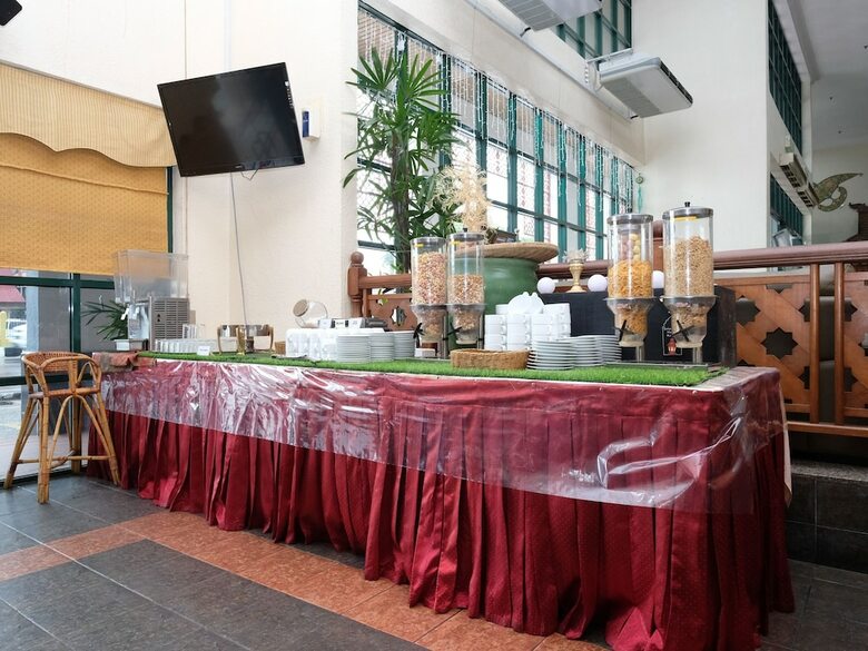 Hotel Oyo 44098 Sutera Inn Prima