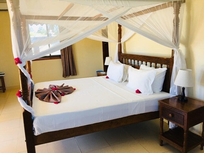 Hotel Khulala Ocean Blue