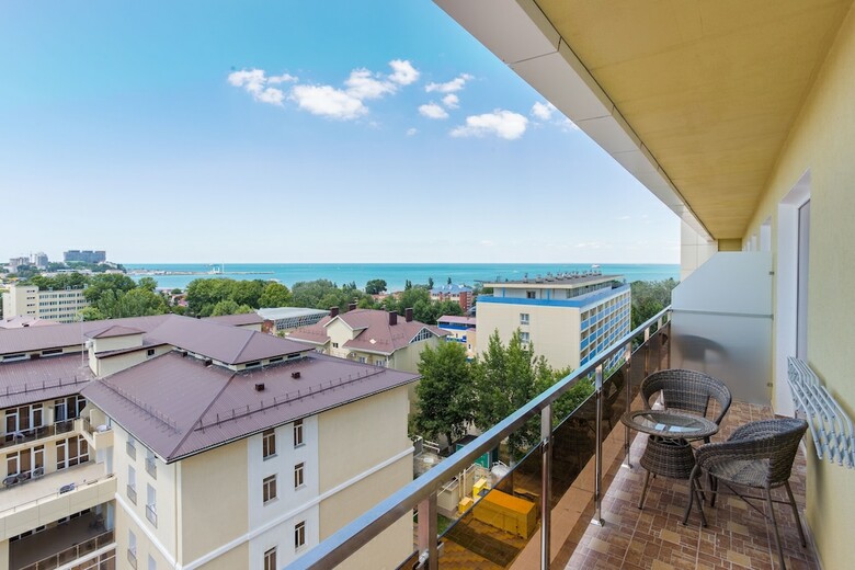 Hotel Sunmarinn Resort