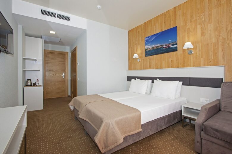 Hotel Sunmarinn Resort