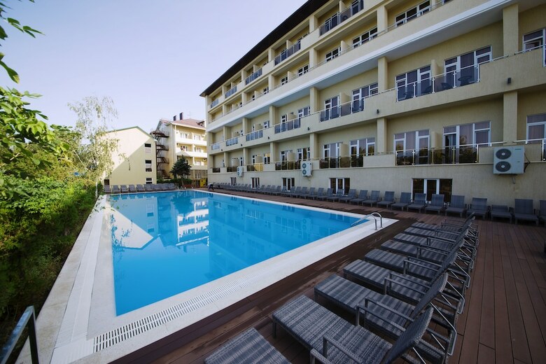 Hotel Sunmarinn Resort