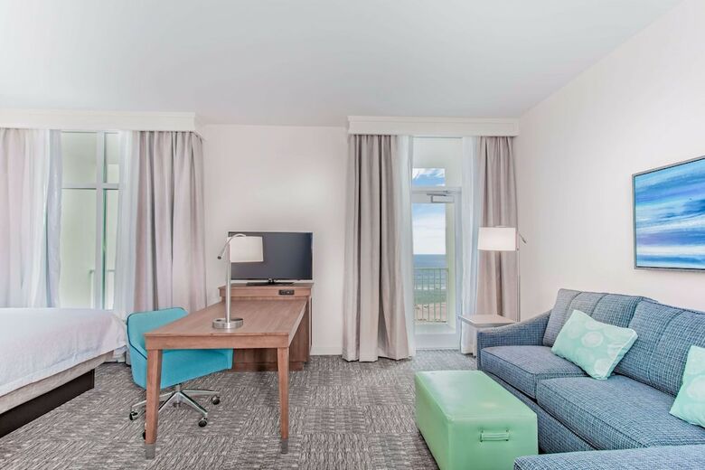 Hotel Hampton Inn & Suites Panama City Beach-beachfront