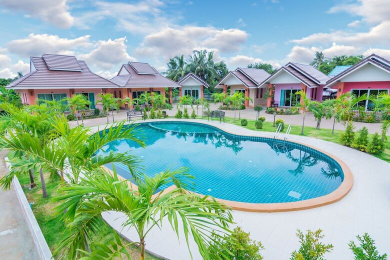 Hotel Samrong Garden Resort