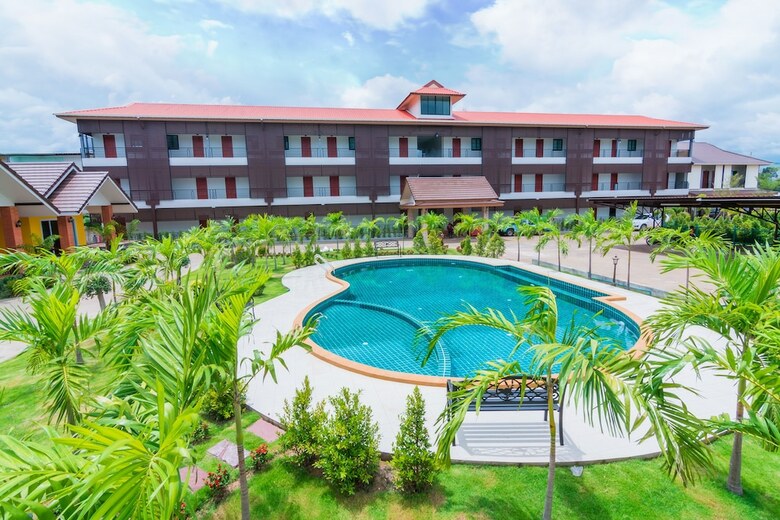Hotel Samrong Garden Resort